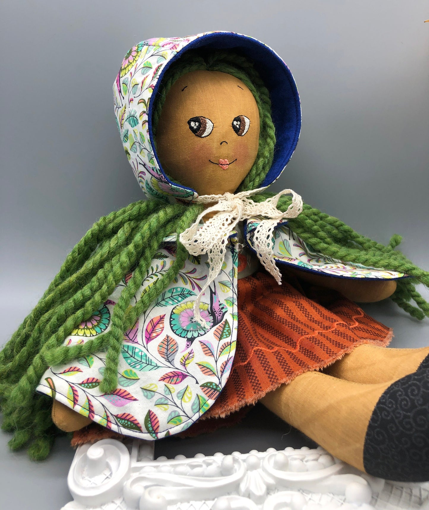 REVERSIBLE needle felted CAPE for Maorinette Dolls