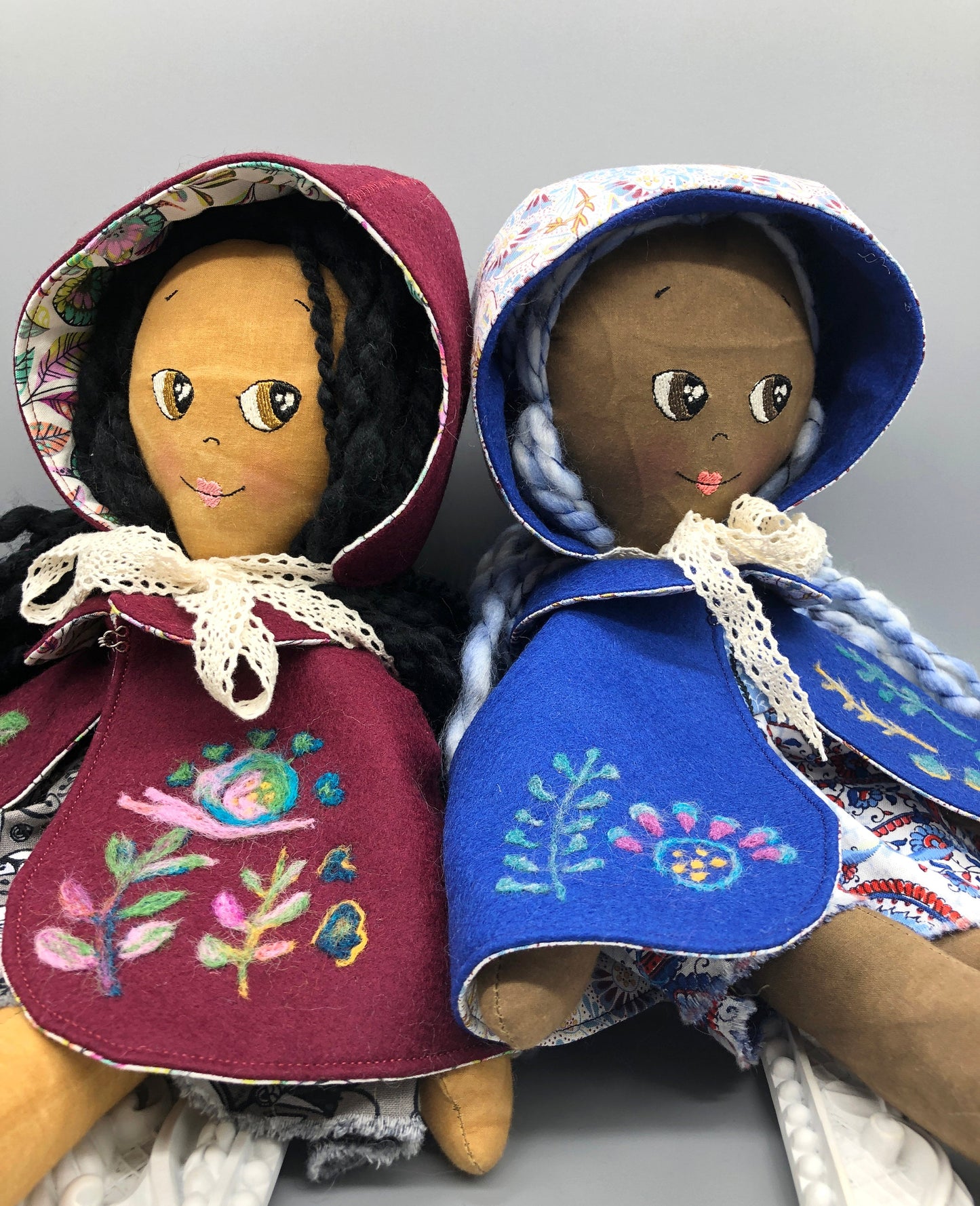 REVERSIBLE needle felted CAPE for Maorinette Dolls