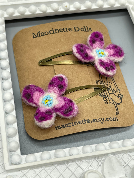 Needle Felted Flower Barrettes, Pair, handmade, Children's Hair, Hair accessories, hair clips, wool felted, snap clip, unique barrette