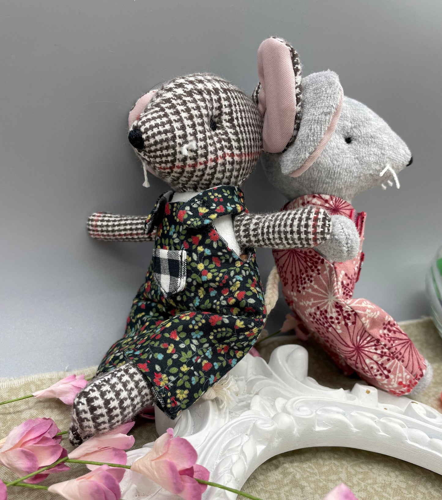 Handmade Mouse Doll, Stuffed mouse, Reversible clothes, small dolls, overalls, mice dolls, gift for kids, gift doll, plaid